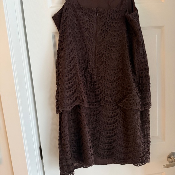 Laurel Brown Scalloped Lace Sleeveless Dress – Elegant & Lined – Size L - Picture 5 of 6